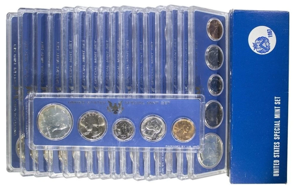 1966 and 1967 Special Mint Set Lot