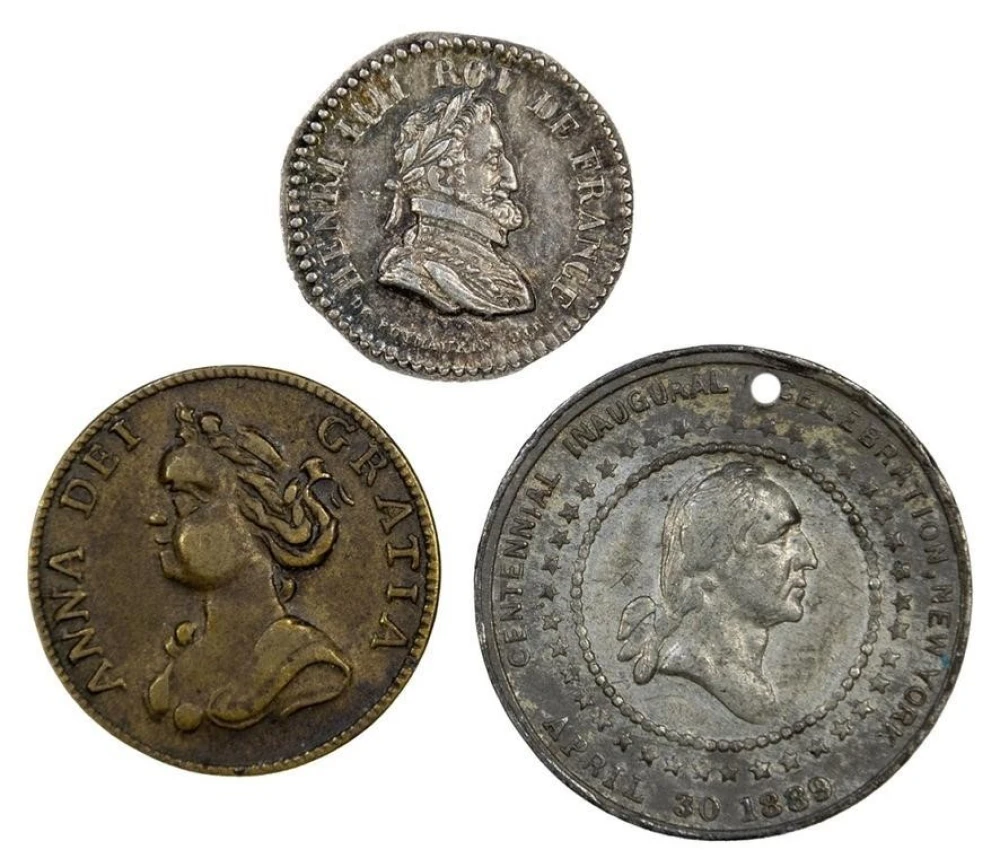 Splendid Mixed Token Trio