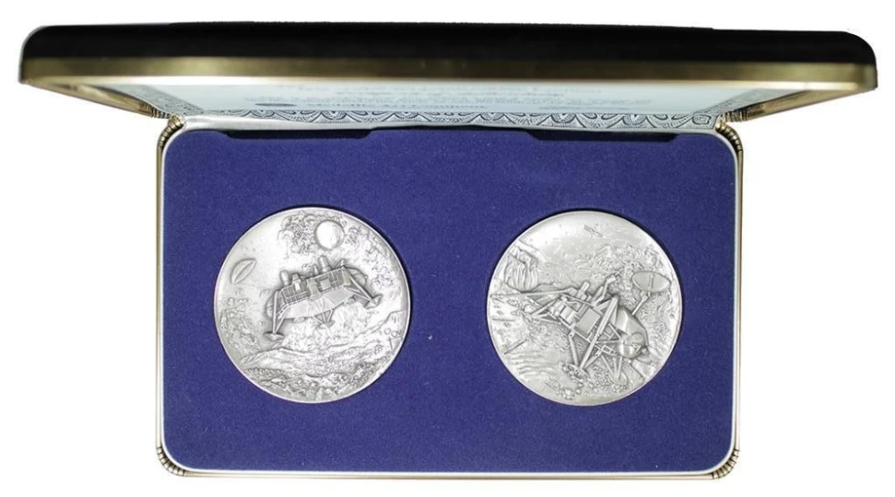 1976 Viking I & Viking II Mars Landing Medals