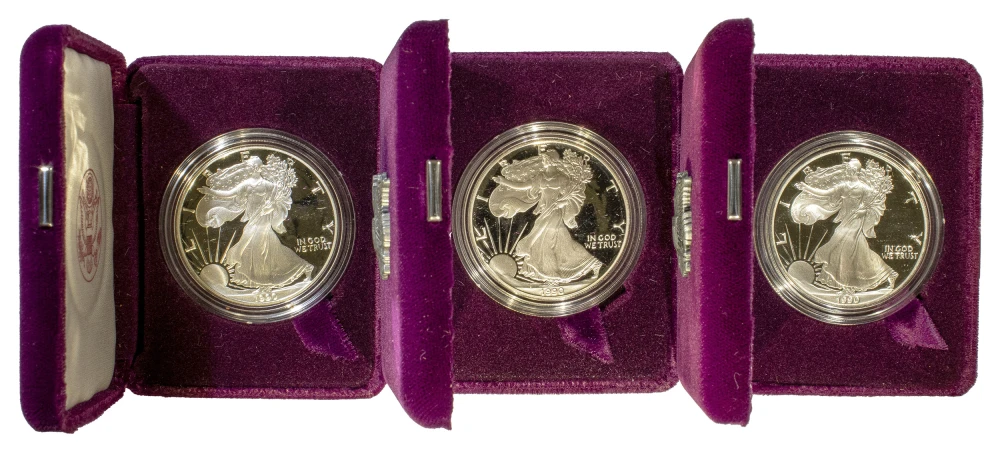 3 1990 Proof Silver Eagles in OGP