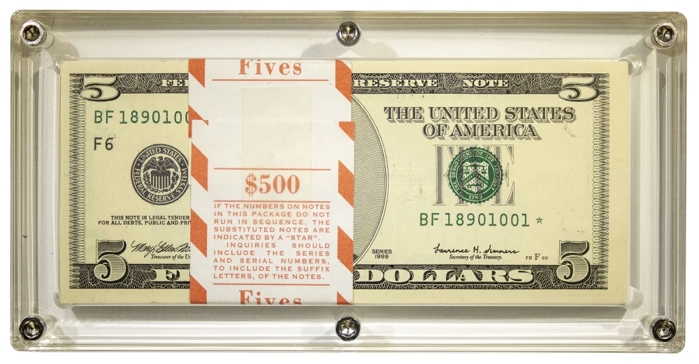 Gem Unc 100-Note Stack of 1999 $5 Star Notes
